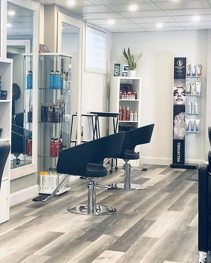 Les fauteuils de coupe du salon